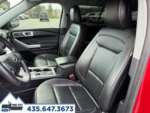 Used 2020 Ford Explorer XLT w/ Equipment Group 202A AWD/4WD image 14