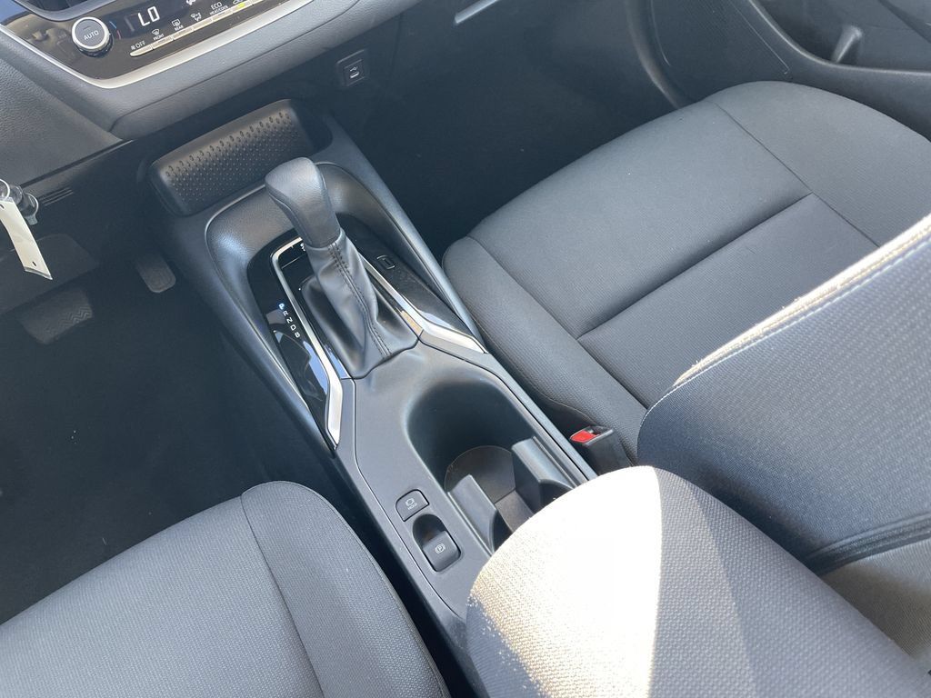 Used 2024 Toyota Corolla LE FWD image 21