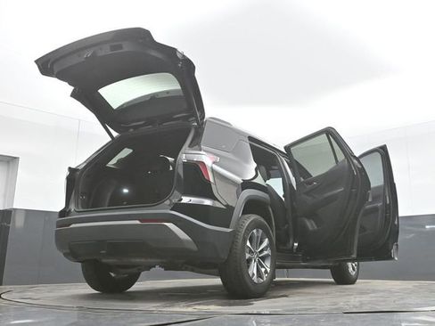 Used 2025 Chevrolet Equinox LT w/ Convenience Package II AWD/4WD image 54