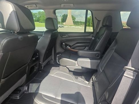 Used 2019 Chevrolet Tahoe Premier w/ RST 6.2L Performance Edition AWD/4WD image 25