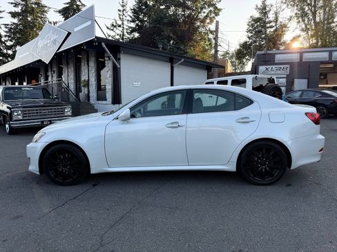 Used 2006 Lexus IS 250 RWD image 9