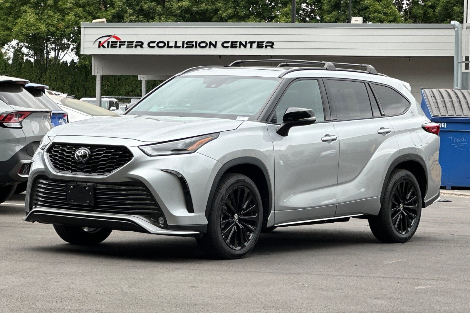 Used 2023 Toyota Highlander XSE AWD/4WD image 8