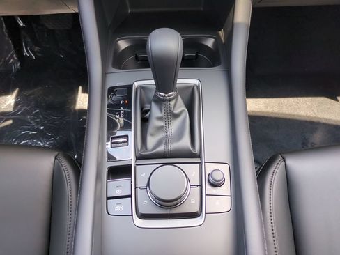 New 2026 MAZDA MAZDA3 2.5 S Sedan w/ Preferred Pkg FWD image 17