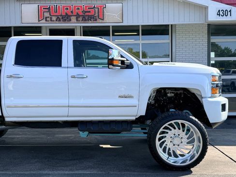 Used 2017 Chevrolet Silverado 2500 High Country w/ Duramax Plus Package AWD/4WD image 12