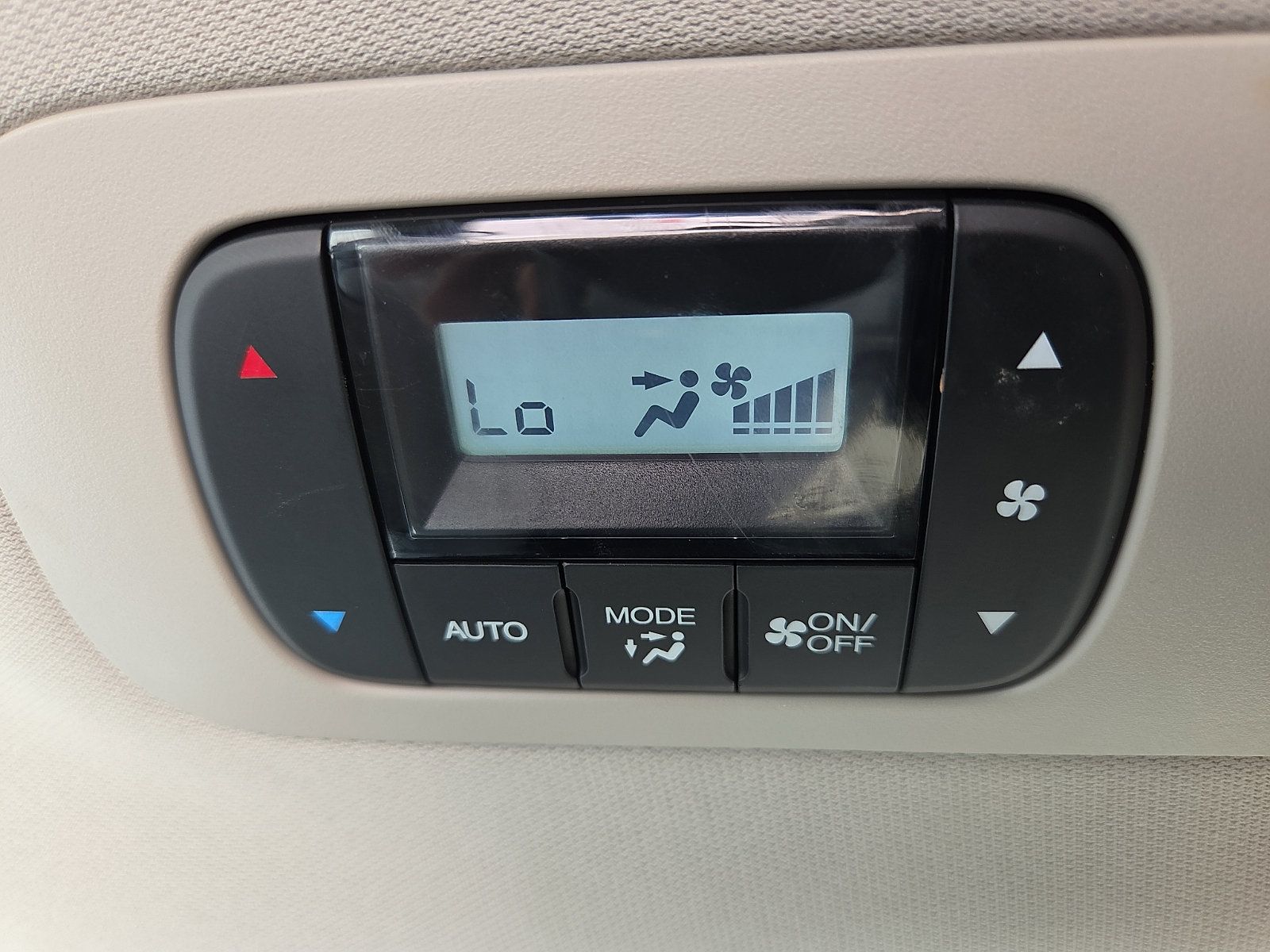 Used 2025 Honda Odyssey Touring image 12