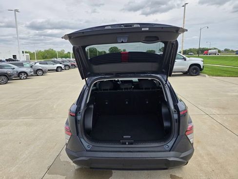 Used 2025 Hyundai Kona SEL AWD/4WD image 23