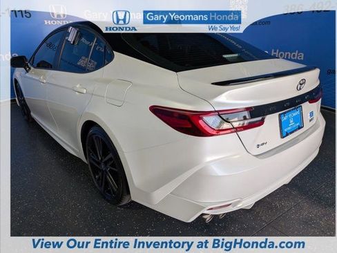 Used 2025 Toyota Camry XSE FWD image 8