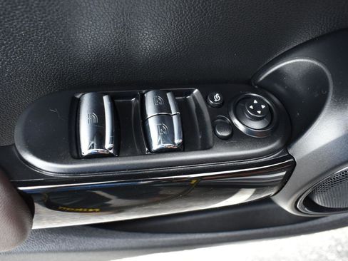 Used 2018 MINI Cooper S FWD image 40