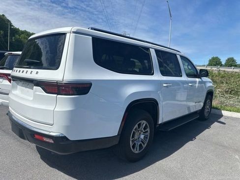 Used 2024 Jeep Wagoneer L 4WD image 19