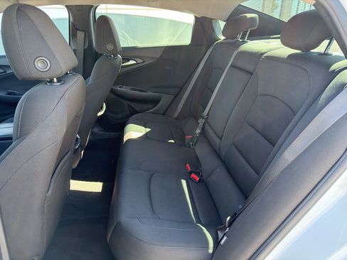Used 2021 Chevrolet Malibu LT FWD image 13