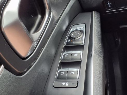 Used 2026 Kia Sorento LX FWD image 24