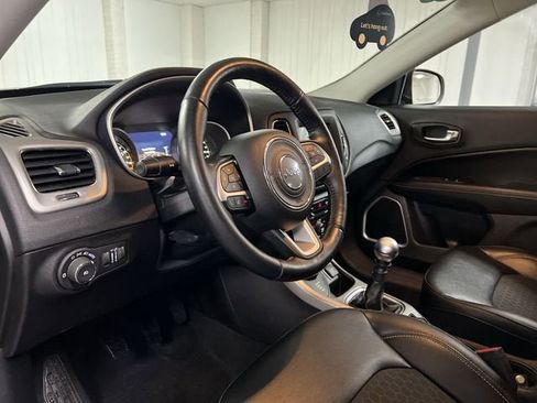 Used 2019 Jeep Compass Latitude w/ Popular Equipment Group image 10