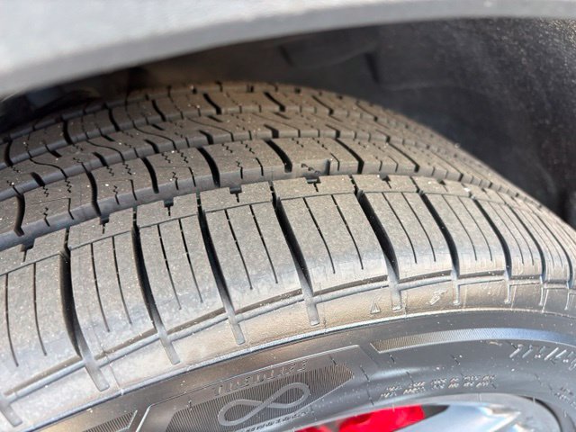 Used 2025 Ford Explorer ST RWD image 28