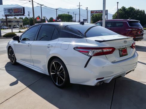 Used 2019 Toyota Camry XSE FWD image 6