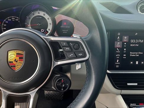 Used 2021 Porsche Cayenne Coupe AWD/4WD image 12