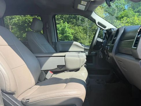 Used 2017 Ford F350 XLT AWD/4WD image 25