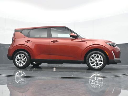 Used 2023 Kia Soul LX w/ Option Group 015 image 22