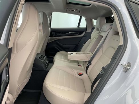 New 2026 Porsche Panamera image 19
