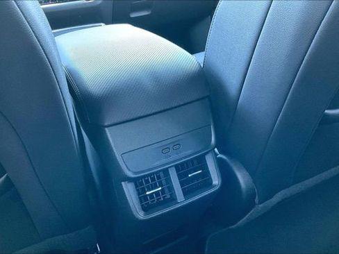 Used 2026 Chevrolet Equinox LT w/ Convenience Package II AWD/4WD image 10
