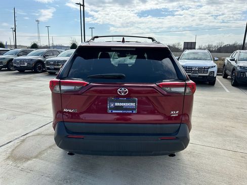 Used 2023 Toyota RAV4 XLE w/ XLE Grade Weather Package image 6