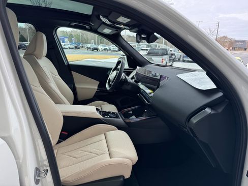 New 2026 BMW X3 xDrive30 w/ Premium Package image 10