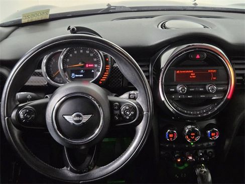 Used 2016 MINI Cooper S image 12