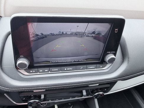 Certified 2023 Nissan Rogue SV w/ SV Premium B Package AWD/4WD image 10