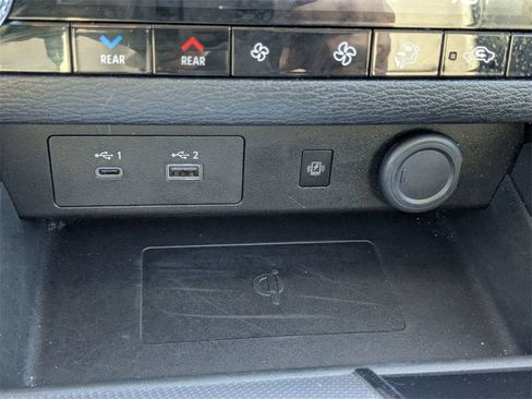 Used 2024 Mitsubishi Outlander SEL image 25