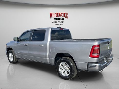 Used 2024 RAM 1500 Laramie AWD/4WD image 3