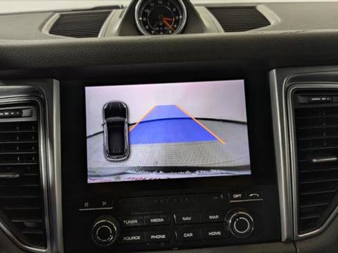 Used 2017 Porsche Macan SUV image 29