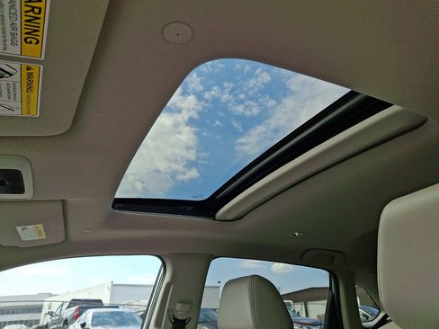 Used 2024 Honda HR-V EX-L image 14