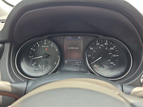 Used 2020 Nissan Rogue SL FWD image 16
