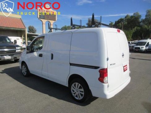 Used 2017 Nissan NV200 SV image 8