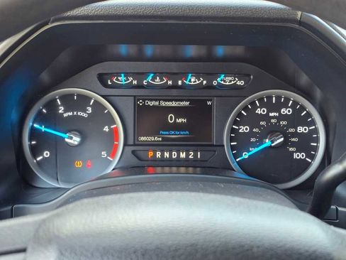 Used 2017 Ford F350 XLT w/ XLT Value Package image 29