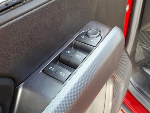 New 2026 GMC Canyon Elevation w/ Convenience Package image 14