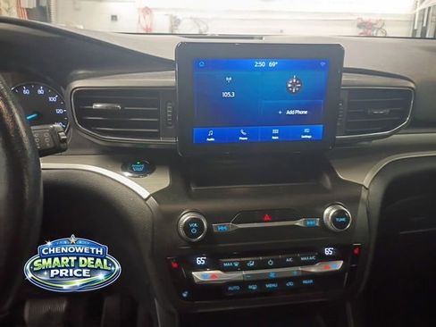 Used 2020 Ford Explorer XLT w/ Equipment Group 202A AWD/4WD image 11