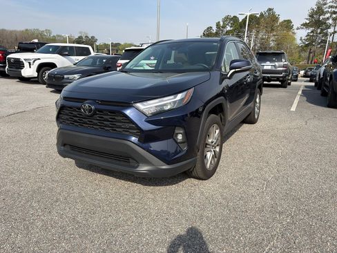 Used 2025 Toyota Camry LE image 35