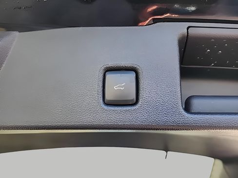 Certified 2023 Ford Escape Active w/ Tech Pack #2 image 11