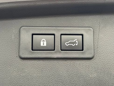 Used 2024 Subaru Outback Premium AWD/4WD image 14