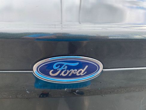 Used 2016 Ford Fusion SE FWD image 36