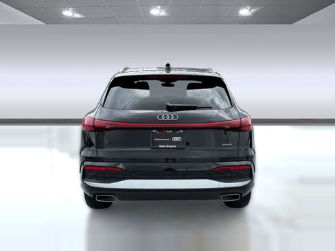 Certified 2025 Audi Q5 Premium w/ Convenience Package AWD/4WD image 10
