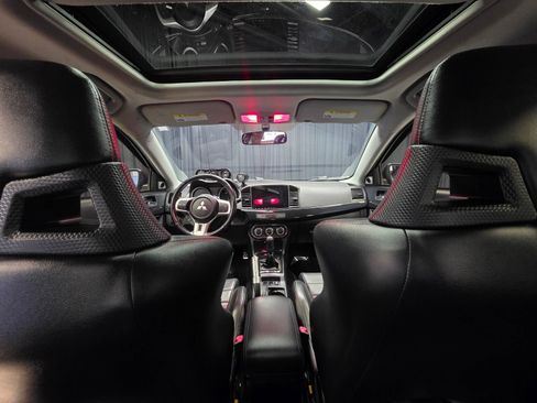 Used 2012 Mitsubishi Lancer Evolution GSR image 2