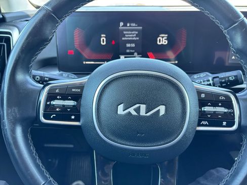 Used 2024 Kia Sorento S FWD image 30