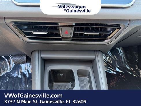 New 2026 Volkswagen Tiguan SE image 20