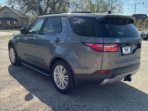 Used 2018 Land Rover Discovery HSE AWD/4WD image 4