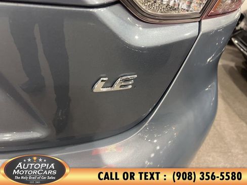 Used 2020 Toyota Corolla LE image 31