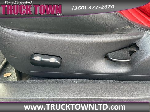 Used 2002 Ford Thunderbird RWD image 24