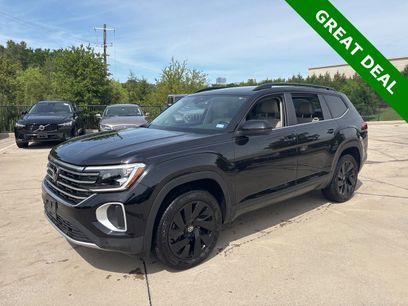 Used 2024 Volkswagen Atlas SE w/ Panoramic Sunroof Package