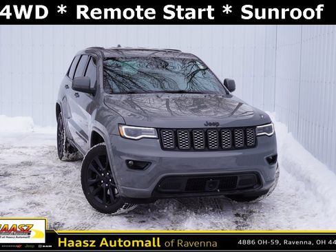 Used 2022 Jeep Grand Cherokee Laredo X image 1