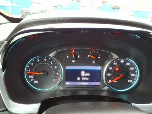 Used 2023 Chevrolet Traverse LT w/ LPO, Floor Liner Package image 21